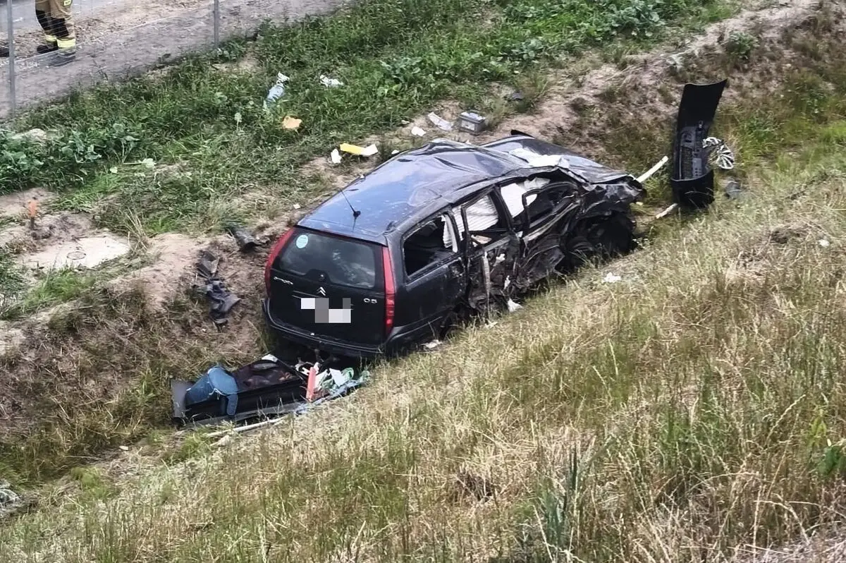 Nietrzeźwy kierowca zderzył się z innym pojazdem na S19 w Stobiernej