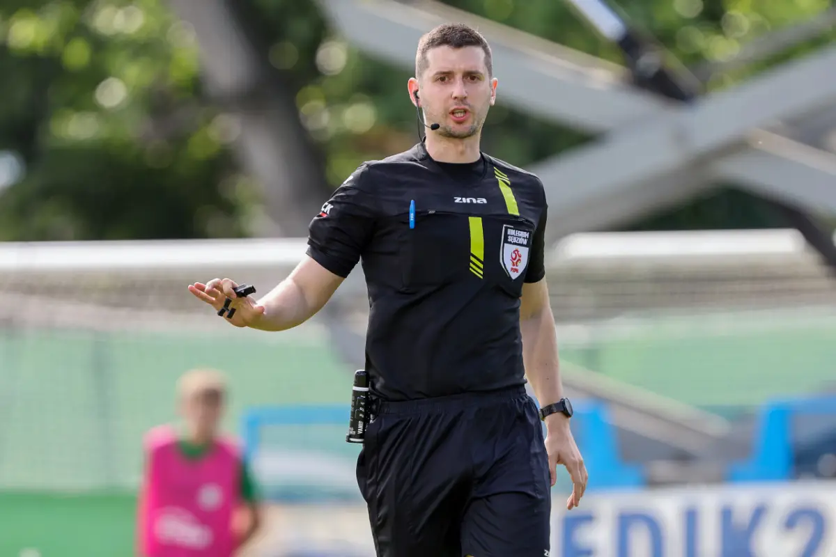 Łukasz Karski sędzią meczu Pogoń Grodzisk Mazowiecki – Stal Rzeszów
