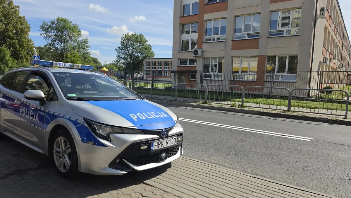 Rzeszowscy policjanci dbają o bezpieczeństwo uczniów