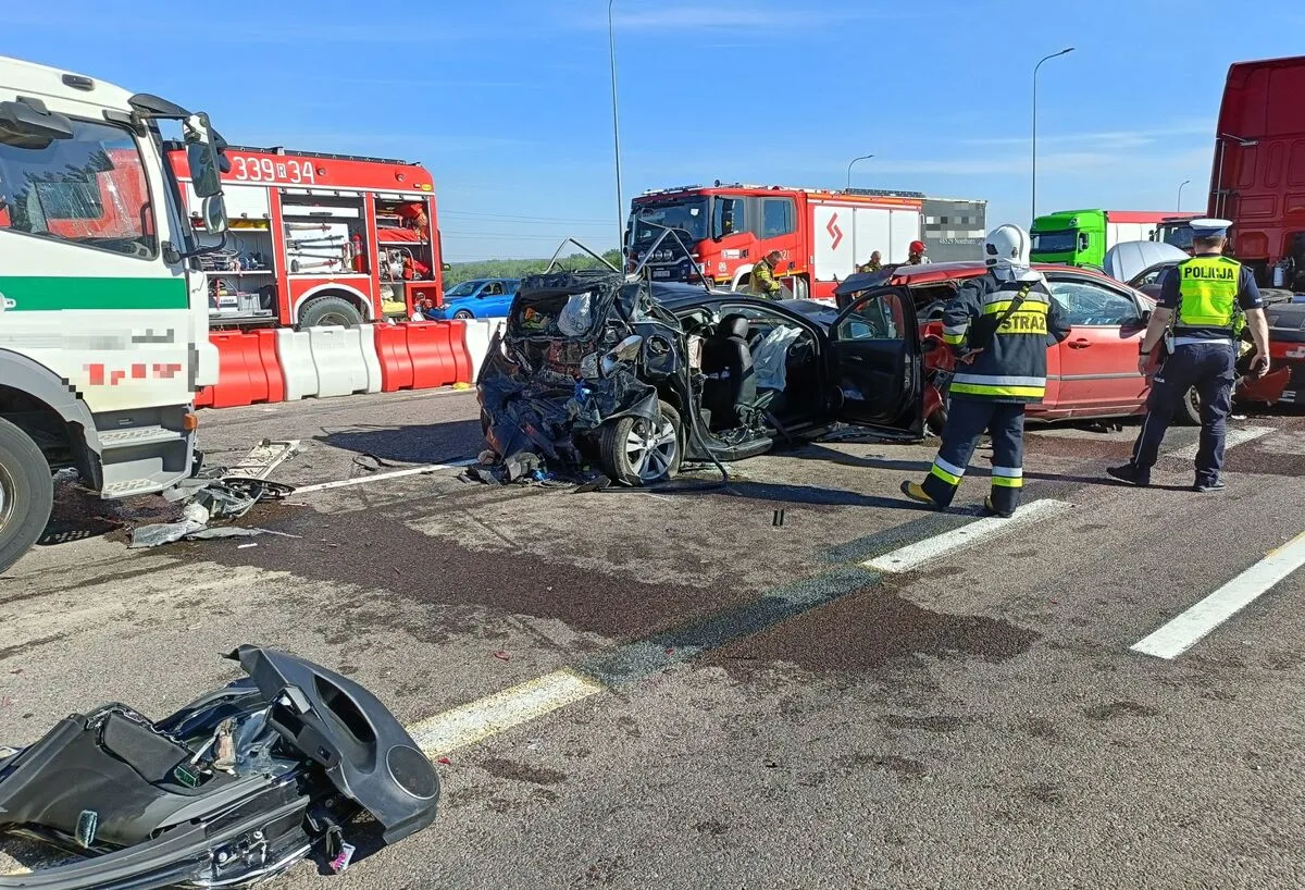 Wypadek na S19 w Jasionce - pięć osób hospitalizowanych