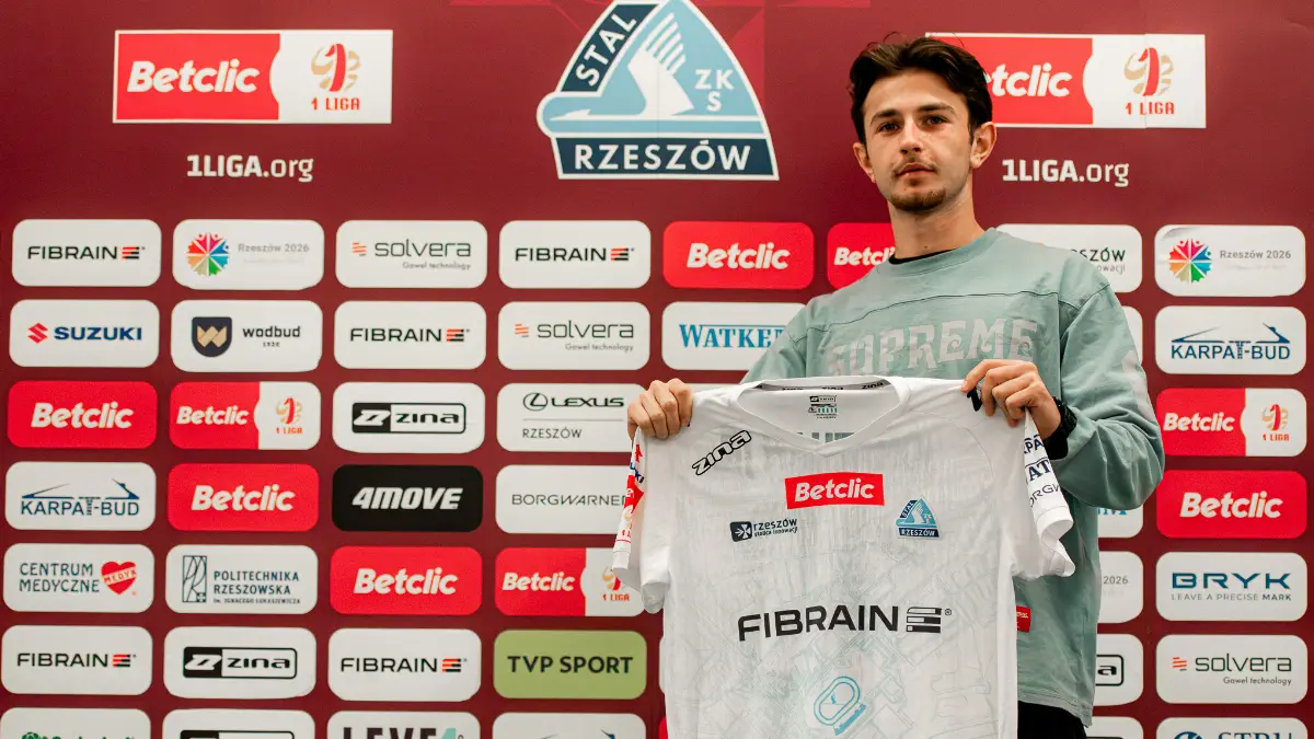 Kamil Koczera podpisuje nowy kontrakt z Stalą Rzeszów do 2028 roku