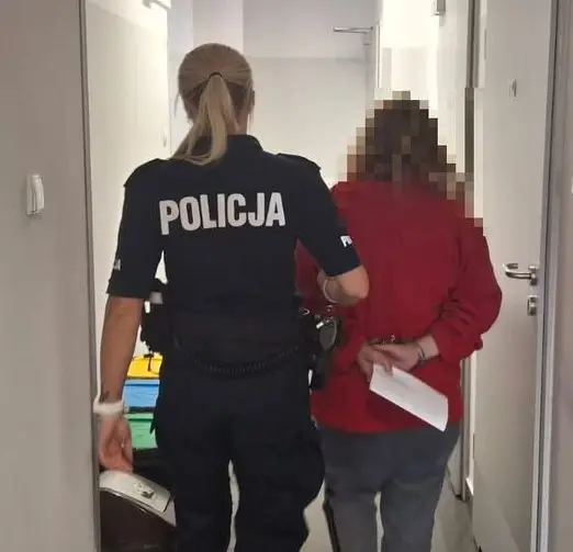 Zatrzymana 53-latka po agresji wobec policjantów