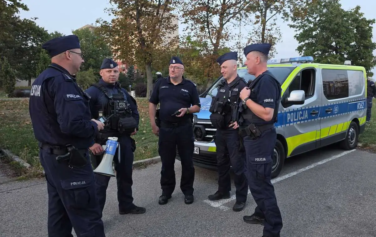 Zabezpieczenie meczu Resovii Rzeszów z Sandecją Nowy Sącz przez policję