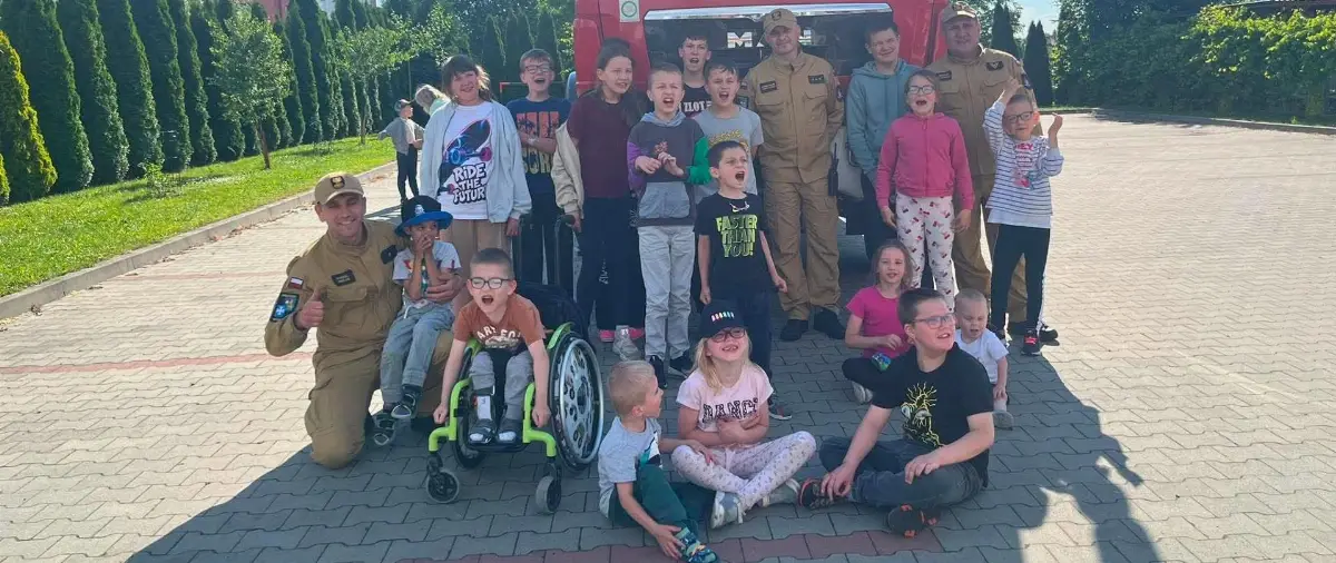 Spotkanie strażaków z dziećmi z placówki „Tęczowy Domek”