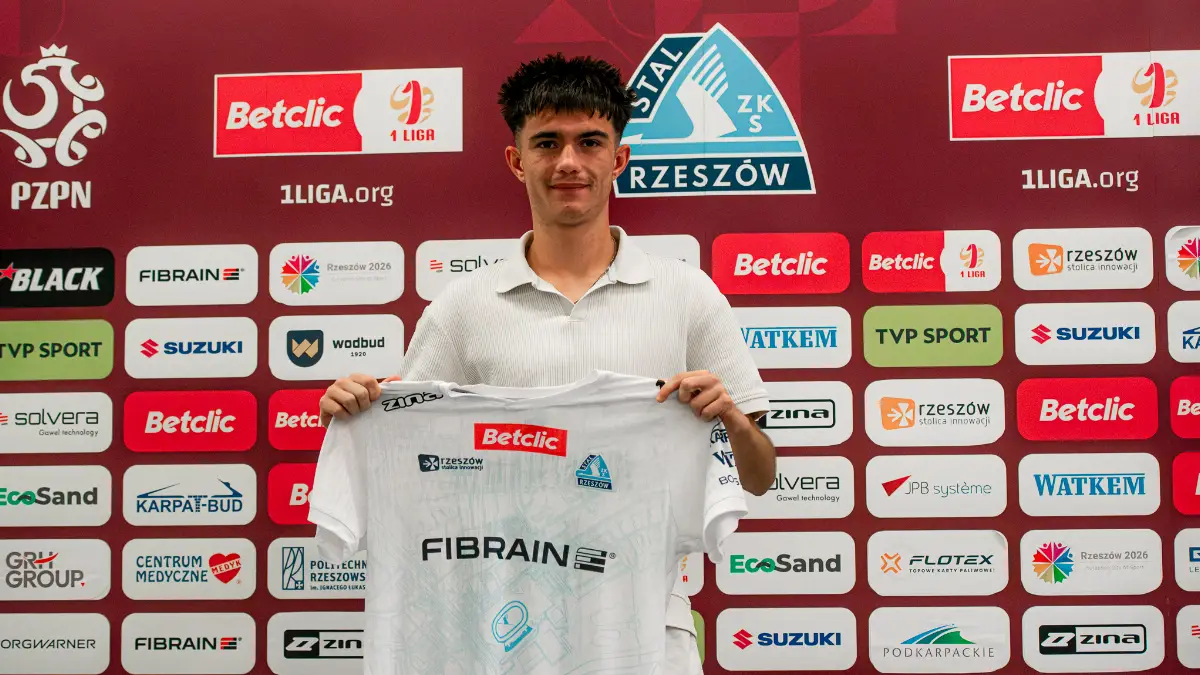 Szymon Pukała podpisuje nowy kontrakt z Stalą Rzeszów do 2028 roku