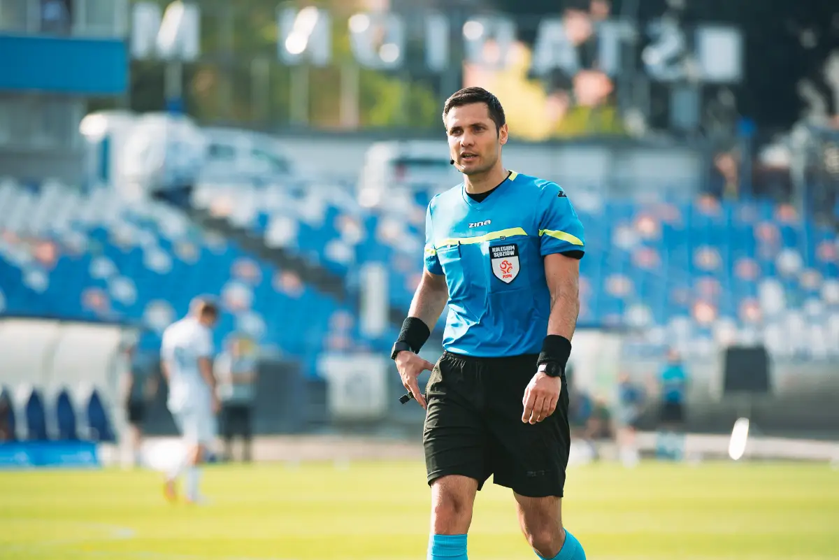 Piotr Idzik będzie sędzią meczu Arka Gdynia – Stal Rzeszów